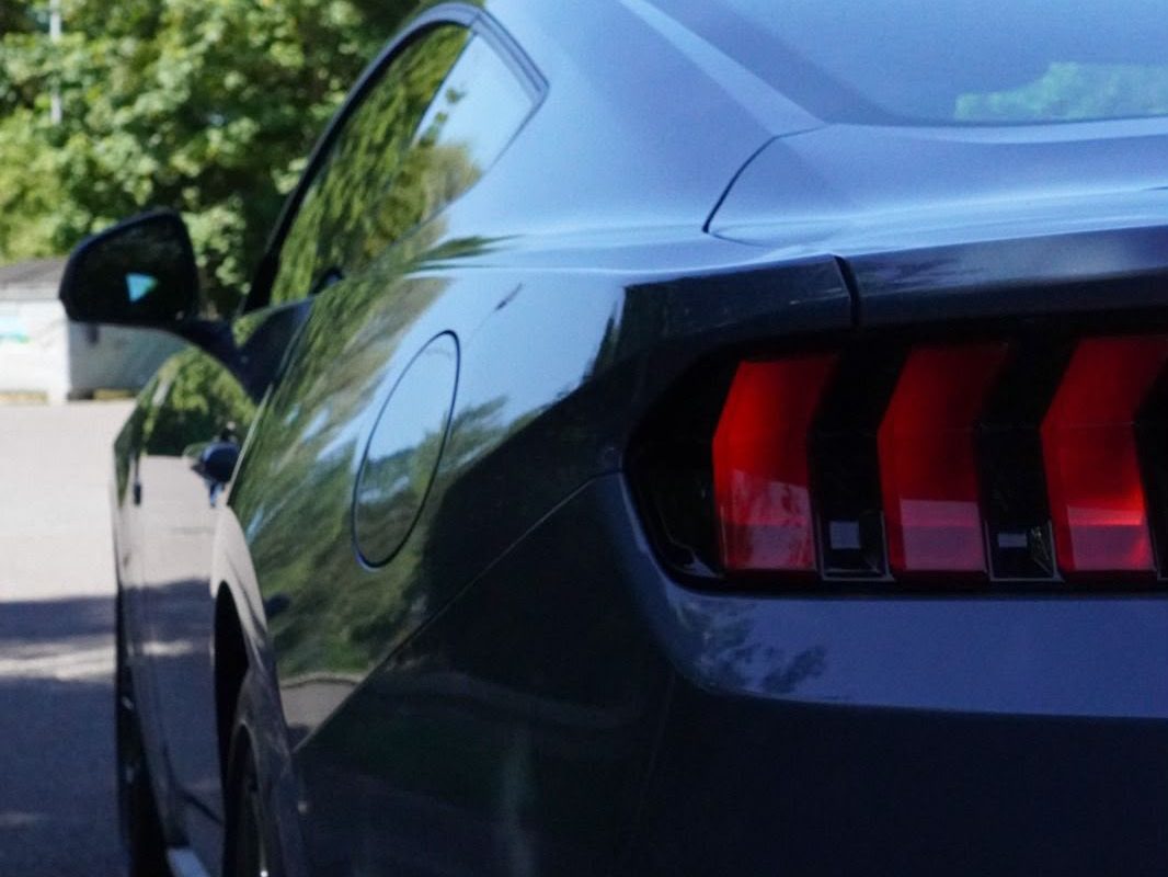 Ford Mustang GT – Tri-Bar-Rückleuchten